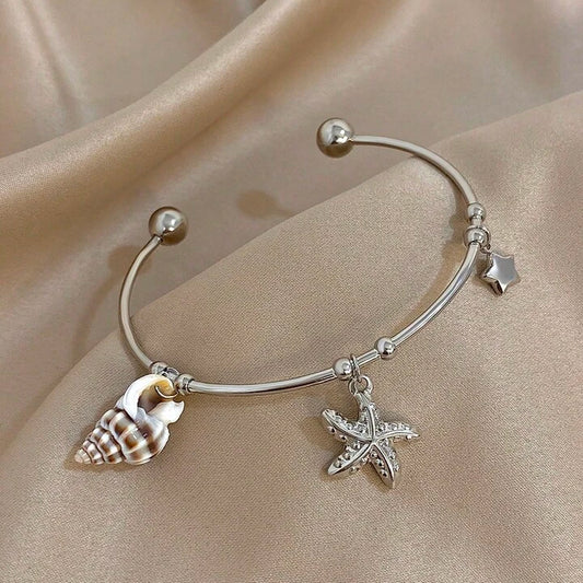 Minimalistic Mermaid Bracelet