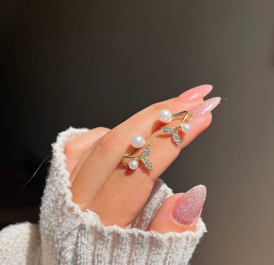 Korean Minimal Pearl Mermaid Earwrap Earrings - can be worn in multiple ways