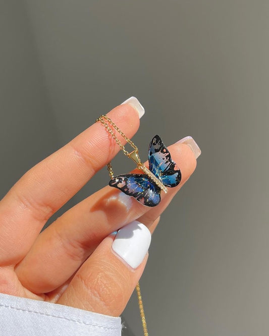 Dreamy Butterfly Necklace - blue