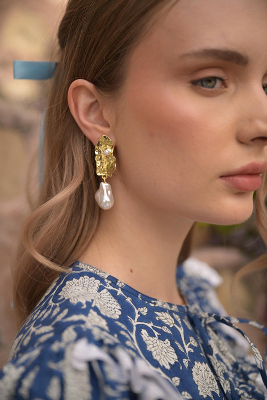 Hammered Pearly Statement Earrings