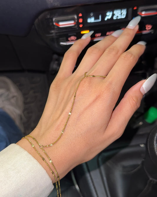 Minimal Dainty Hand Chain