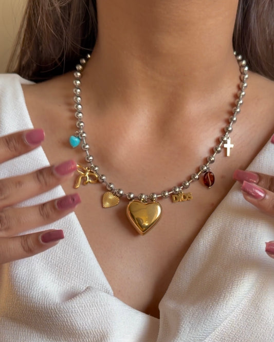 Golden Dios Necklace