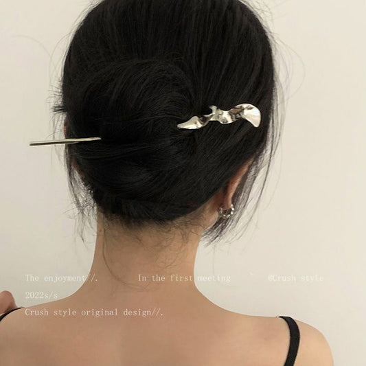 Silver Abyss Bun Stick