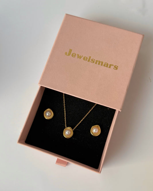 Pearl Necklace with Earrings Gift Hamper