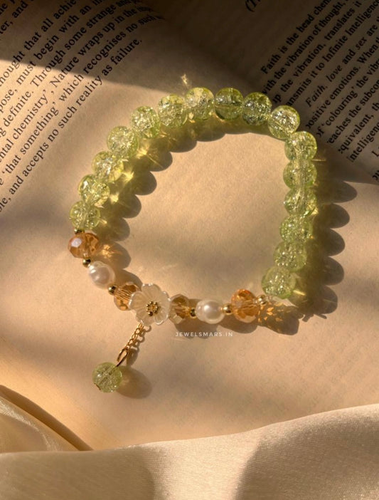 Dreamy Green Floral Charm Bracelet