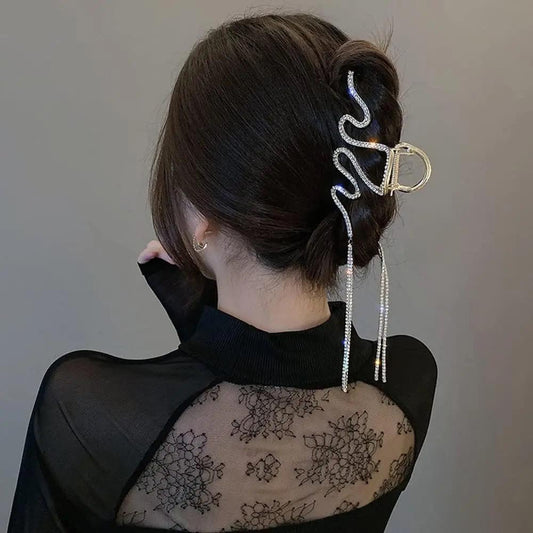 Party Glam Tassel Drop Claw Clutcher