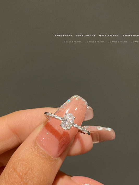 Nora Minimal Promise Ring