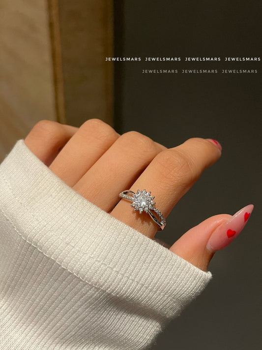 Floral Solitaire Ring