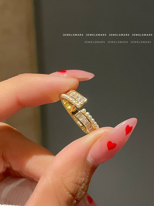 Ivy Pearly Statement Ring