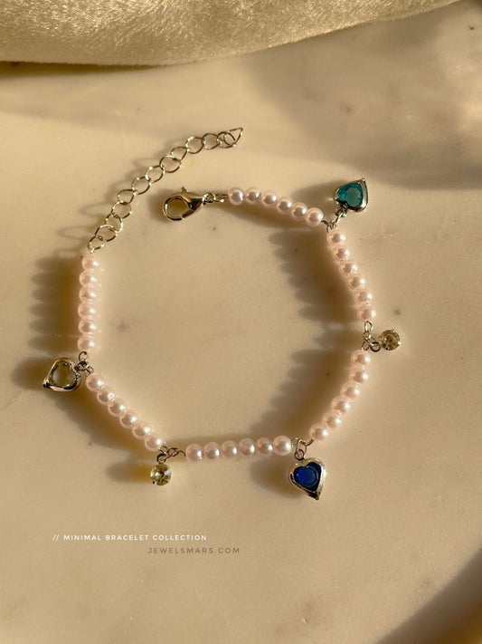 Perky Pearl Bracelet- hearts
