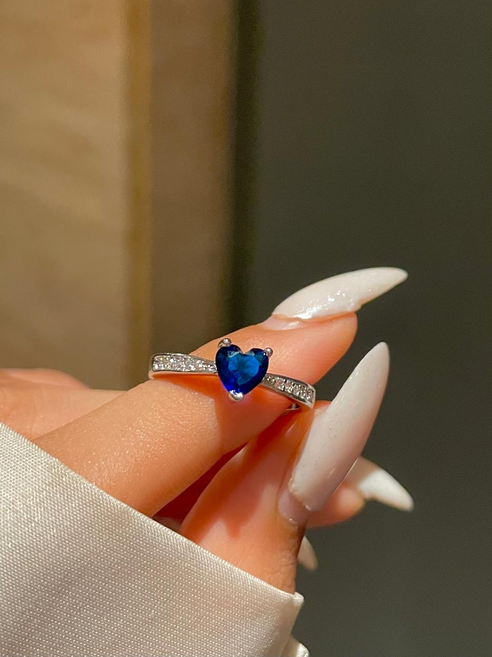 Lucy Heart Ring- royal blue