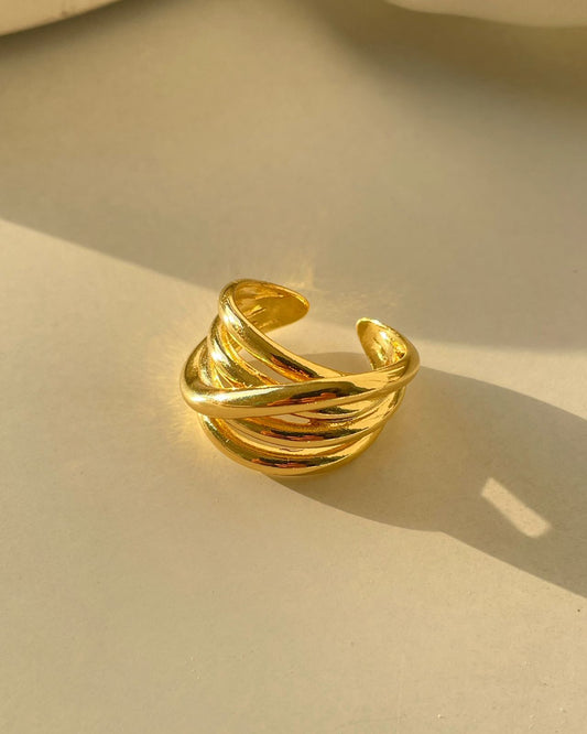 Alice Statement Ring