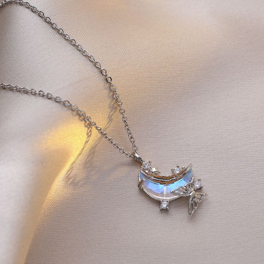 Fly me to the moon Necklace