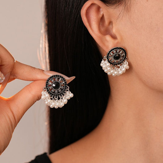 Midnight Dreamy Pearl Earrings
