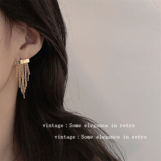 It’s raining gold! Earrings