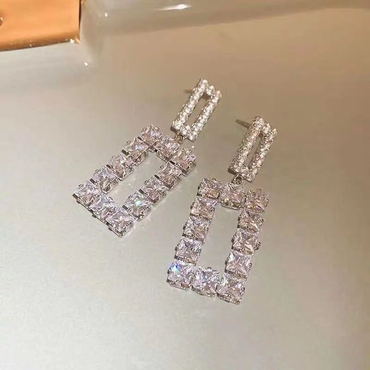 Drama Queen Earrings