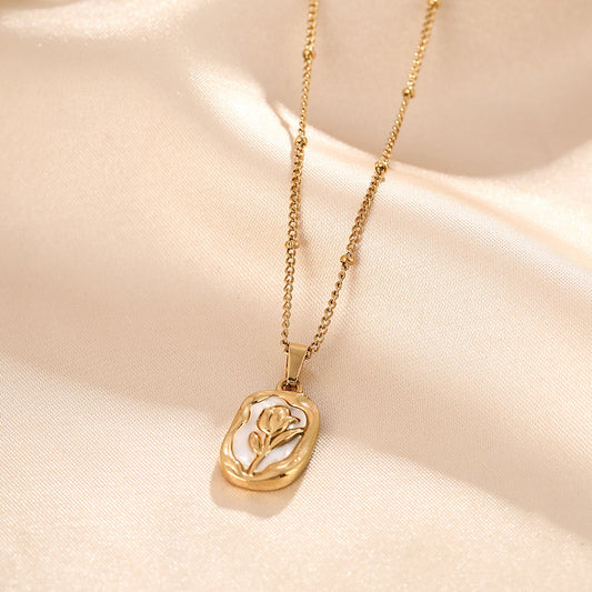 Rose Pretty Necklace