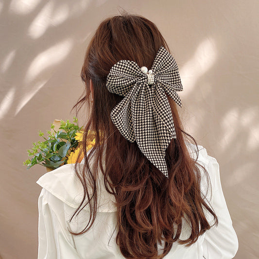 Pearl Meets Princess Hair Bow