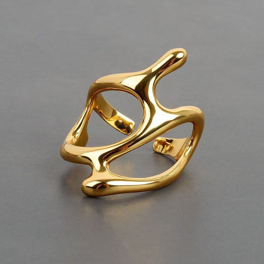 Twist n Twirl Abstract Ring
