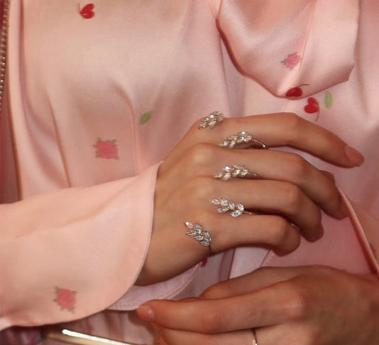Moonlit Hand Veil Jewellery