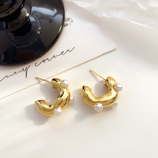 Honey Pearl Hoop Earrings