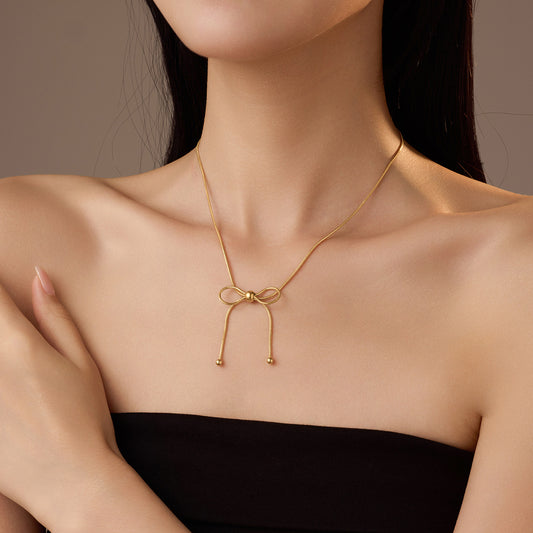Bow Necklace