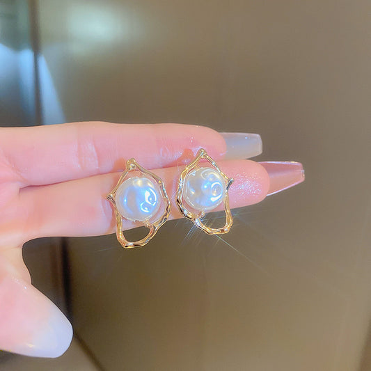 Golden Archive Pearl Earrings