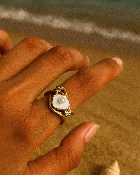 Isla Glint Pearl Ring
