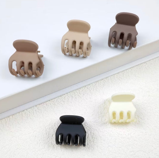 Matilda Mini Neutral Hair Claw