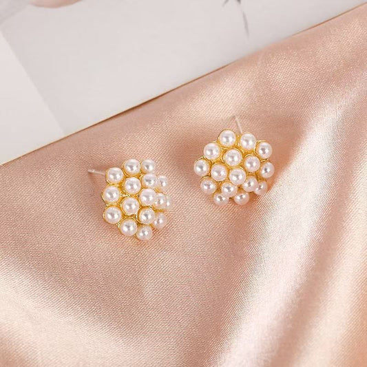 La Vie en Pearl Earrings