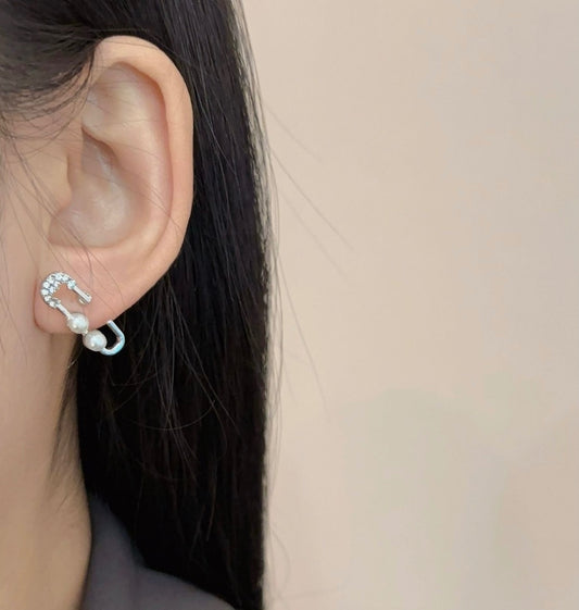 Pin the Pearl! Earrings