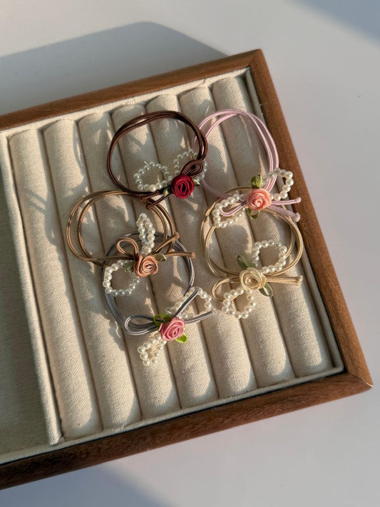 Pinteresty Vanilla Girl Hairties