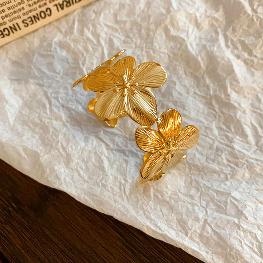 Hydrangea Cutout Handcuff