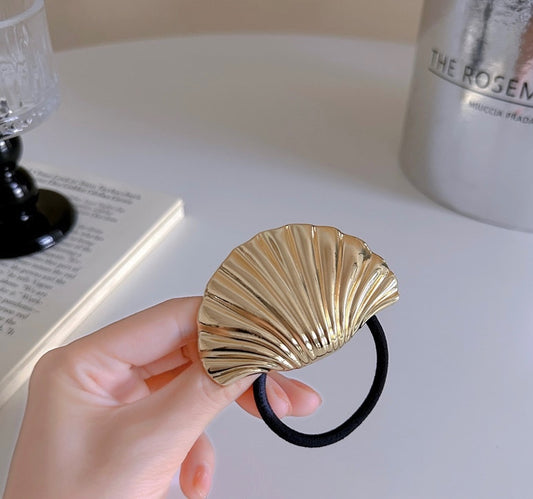 Sea-shell Statement Metal Hair Tie