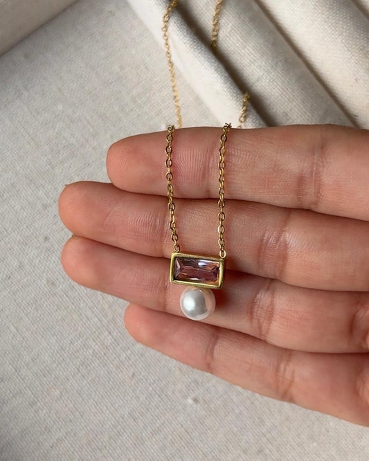 Pearls don’t Lie! Necklace (Pink)