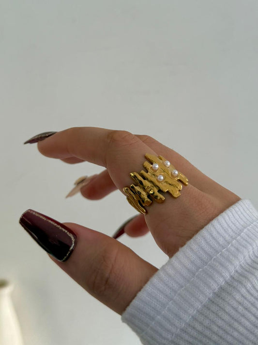 Pearl-core Maximalist Gold Ring