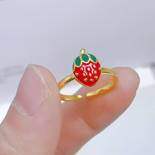 Strawberry Baby! Pinteresty Ring