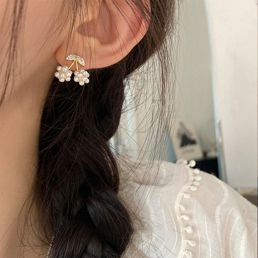 Ivory Florets Pearl Earrings