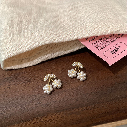 Ivory Florets Pearl Earrings