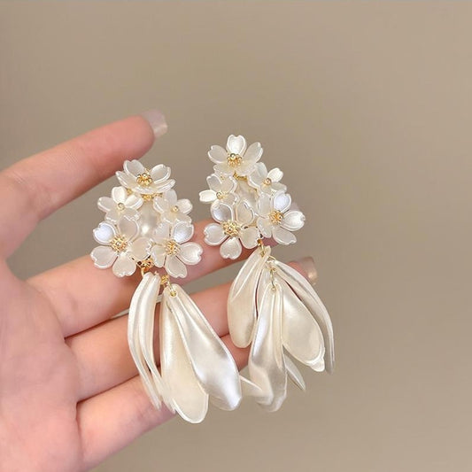 Petals of Dreamland Earrings
