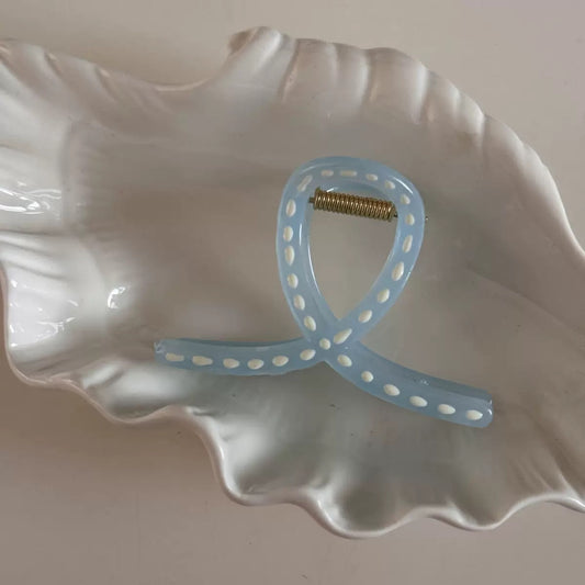 Adorably Twisted Claw Clip