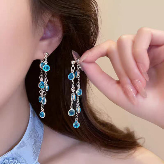 It’s glam hour! Earrings