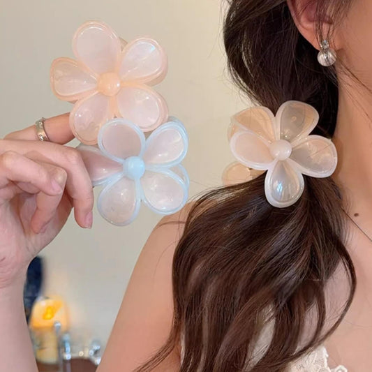Blush-Baby Flower Claw Clip