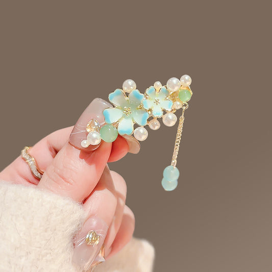 Angel Bloom Pearly Hair Clip