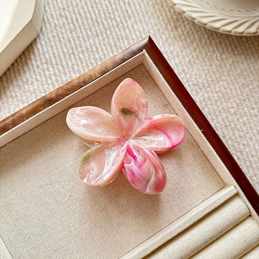Marbled Muse Floral Hair Clip (pinky)