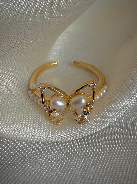 Ivorywing Pearl Ring