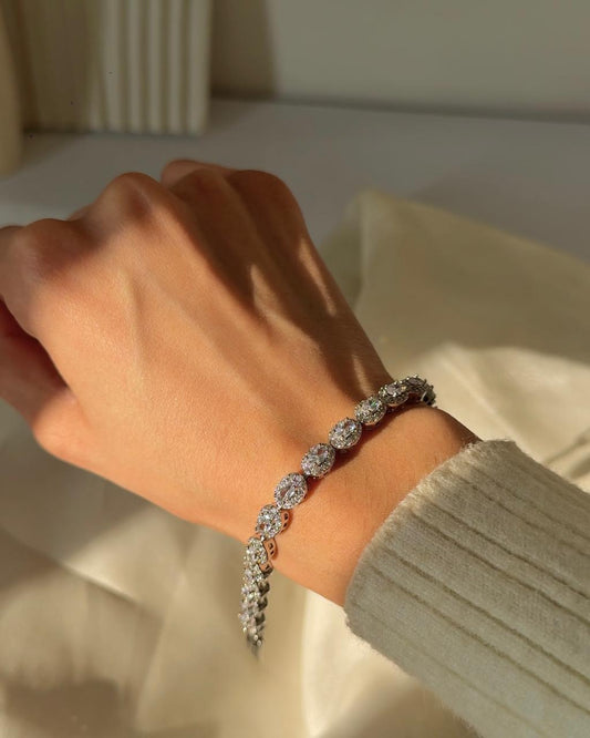 Sparkling Statement Rhinestone Bracelet