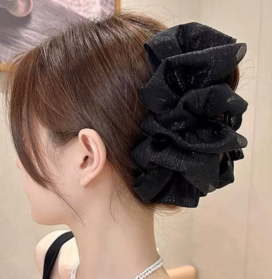 Ariana Ruffle Claw Clip