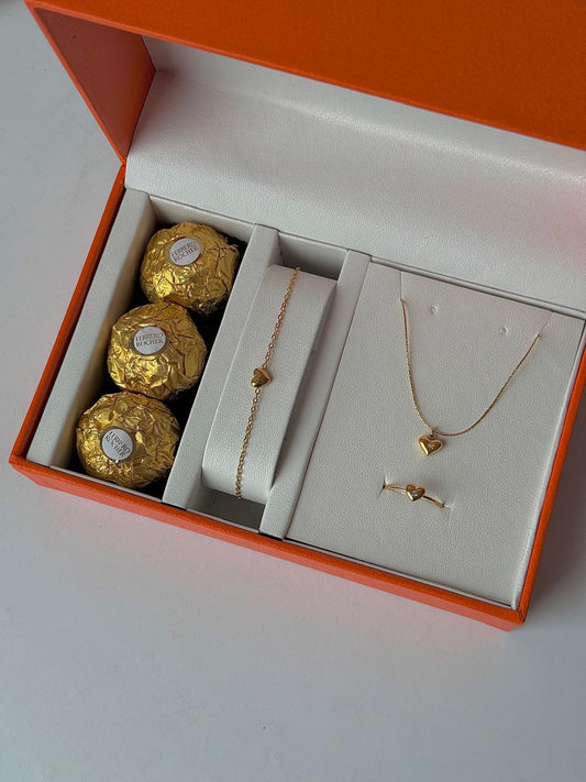 Heart of Gold Indulgence Gift Hamper