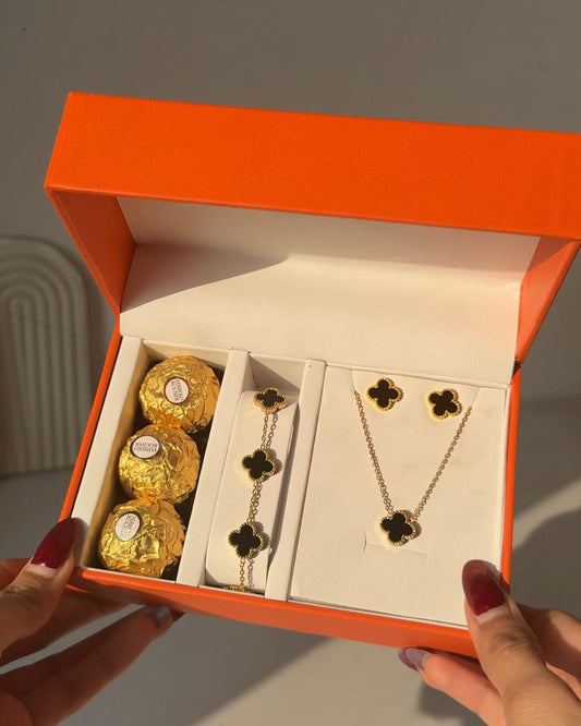 The Clover Connection Hamper